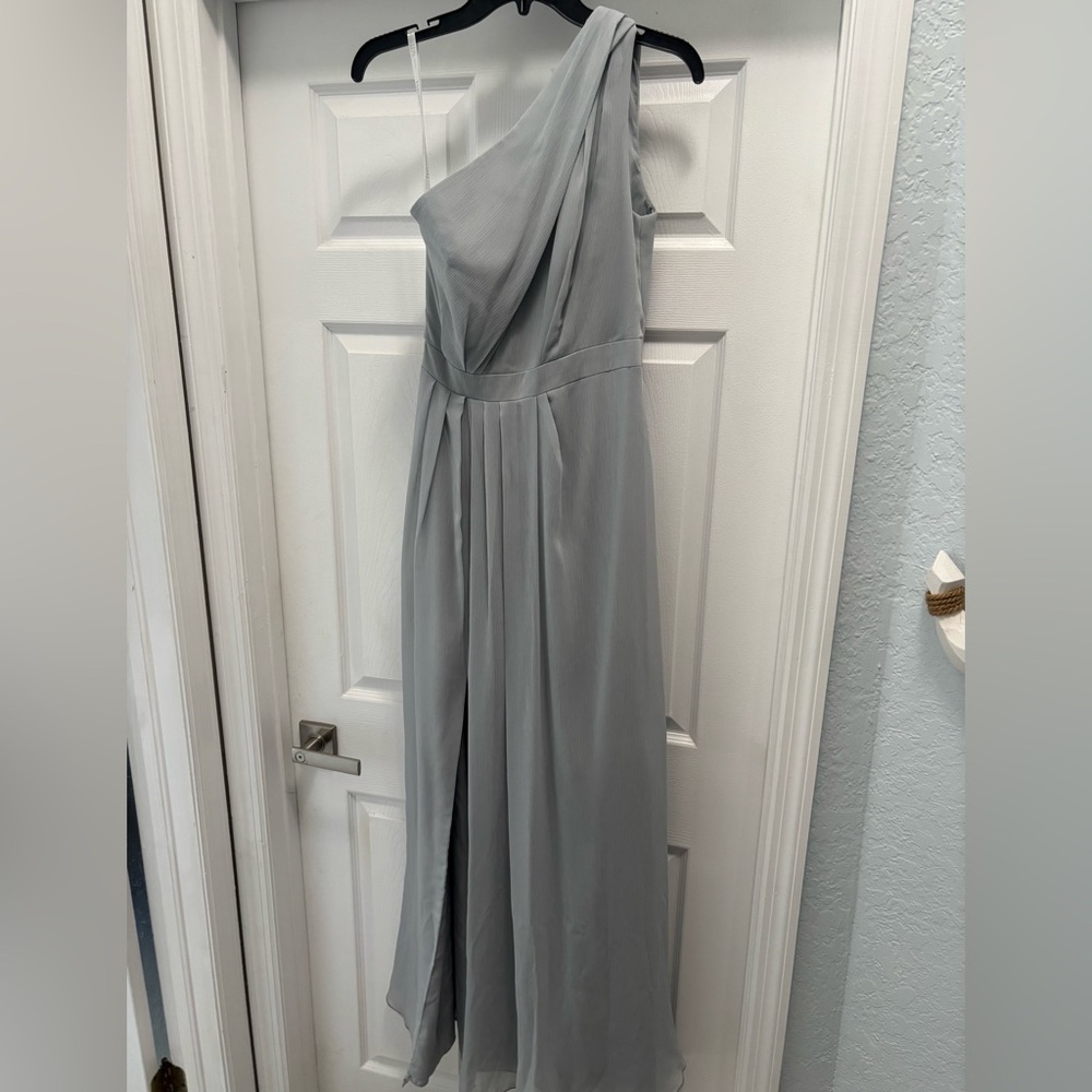 One-Shoulder Dress with Slit in Light Gray